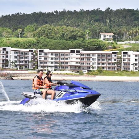 סמאל Holiday Oceanview Residences And Resort מראה חיצוני תמונה