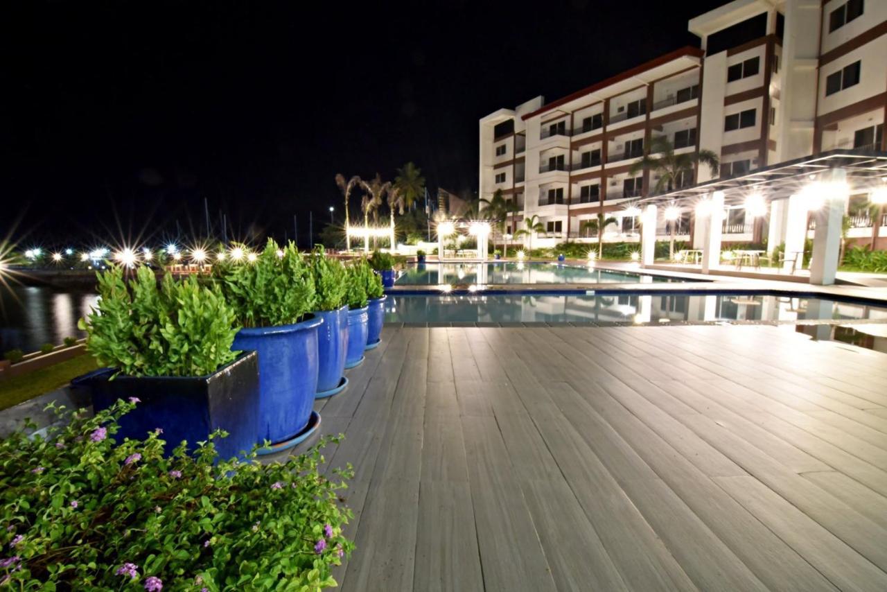 סמאל Holiday Oceanview Residences And Resort מראה חיצוני תמונה